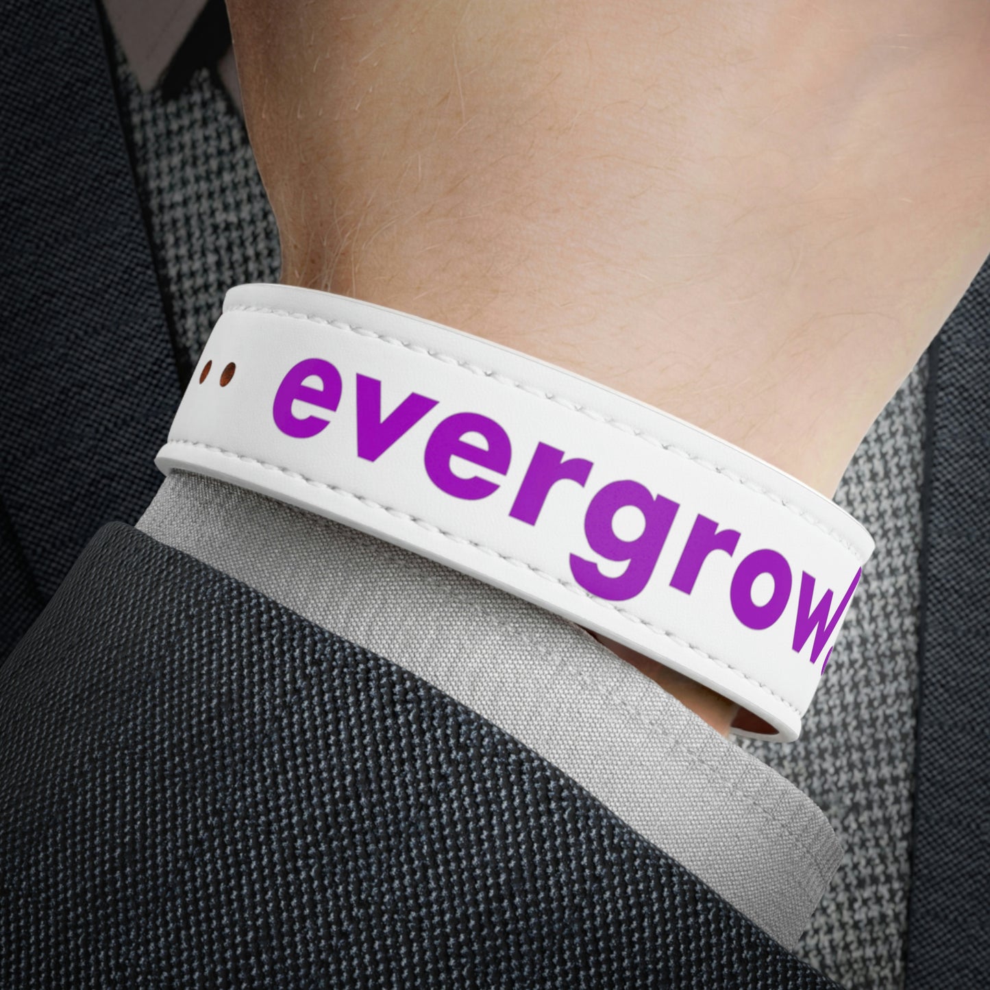 USA - Faux Leather Wristband with evergrow lettering